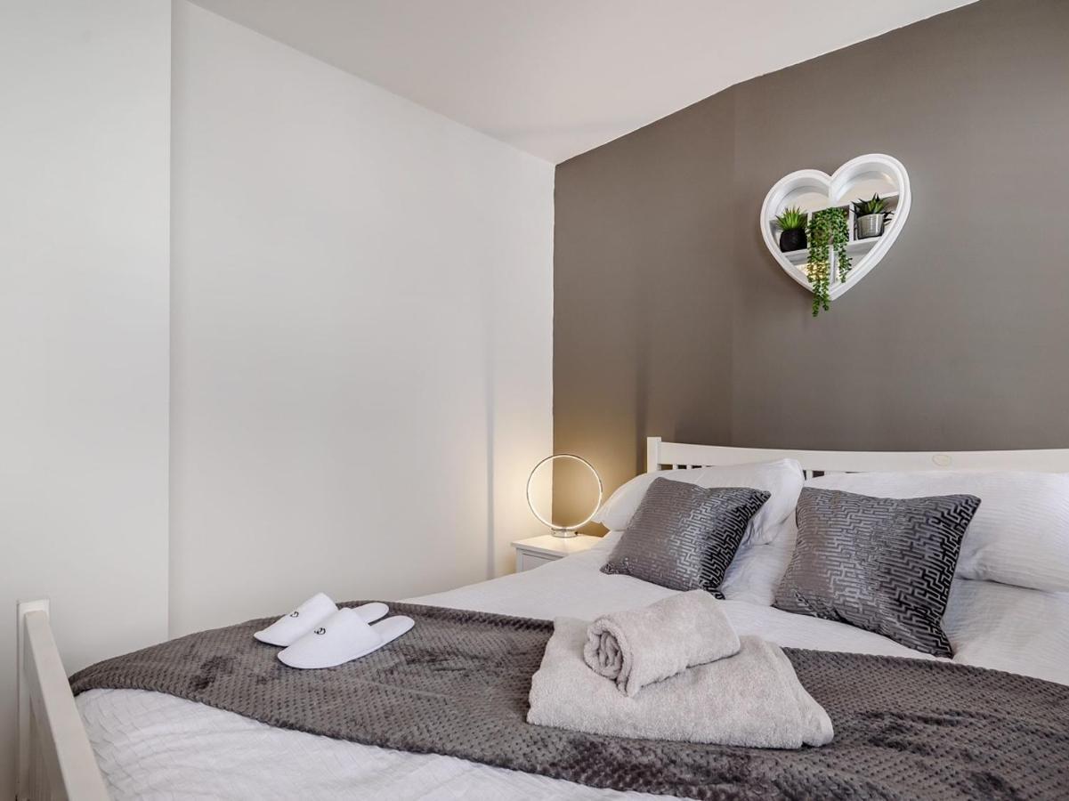 Modern Apartment In Central Lincoln Luaran gambar