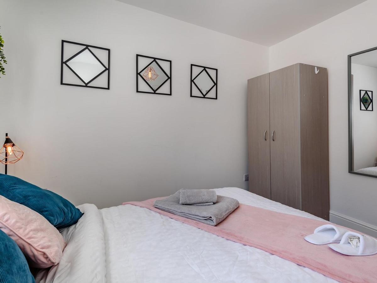 Modern Apartment In Central Lincoln Luaran gambar